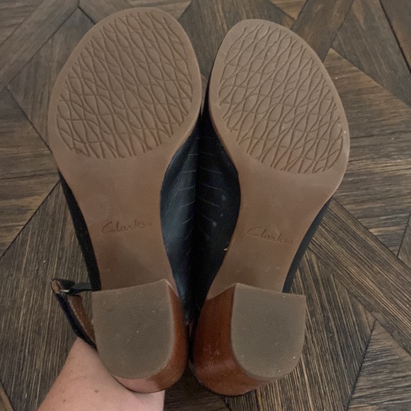 Clarks Artisan's Briatta Key Women's Adjustable Strap
Peep-Toe Heels - Picture 8 of 8